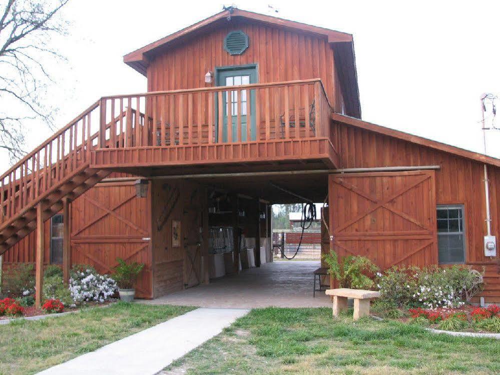 Red Fern Plantation Lodge Стейтсборо Экстерьер фото